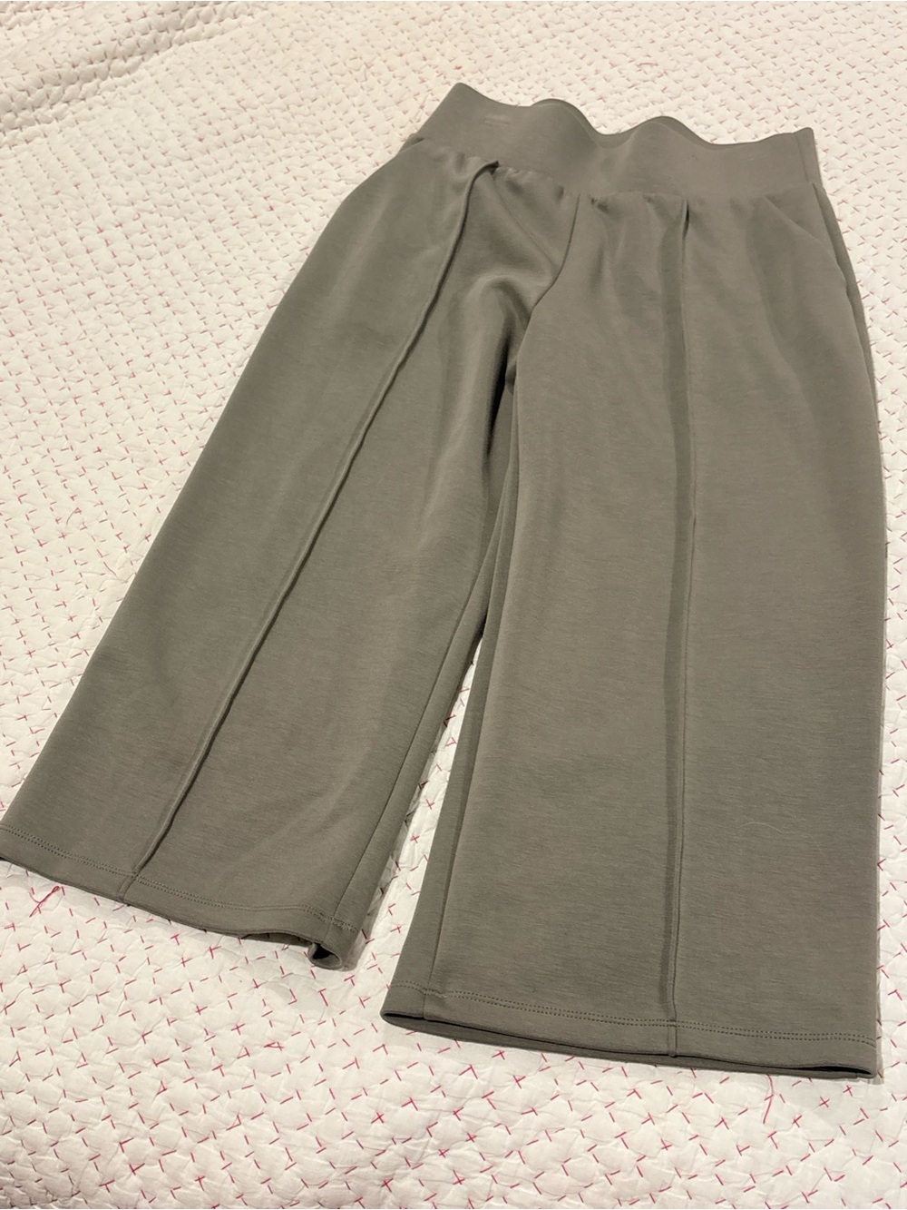 🫒🫒Stylus Women’s  Wide-Leg Knit Culottes - Olive Green